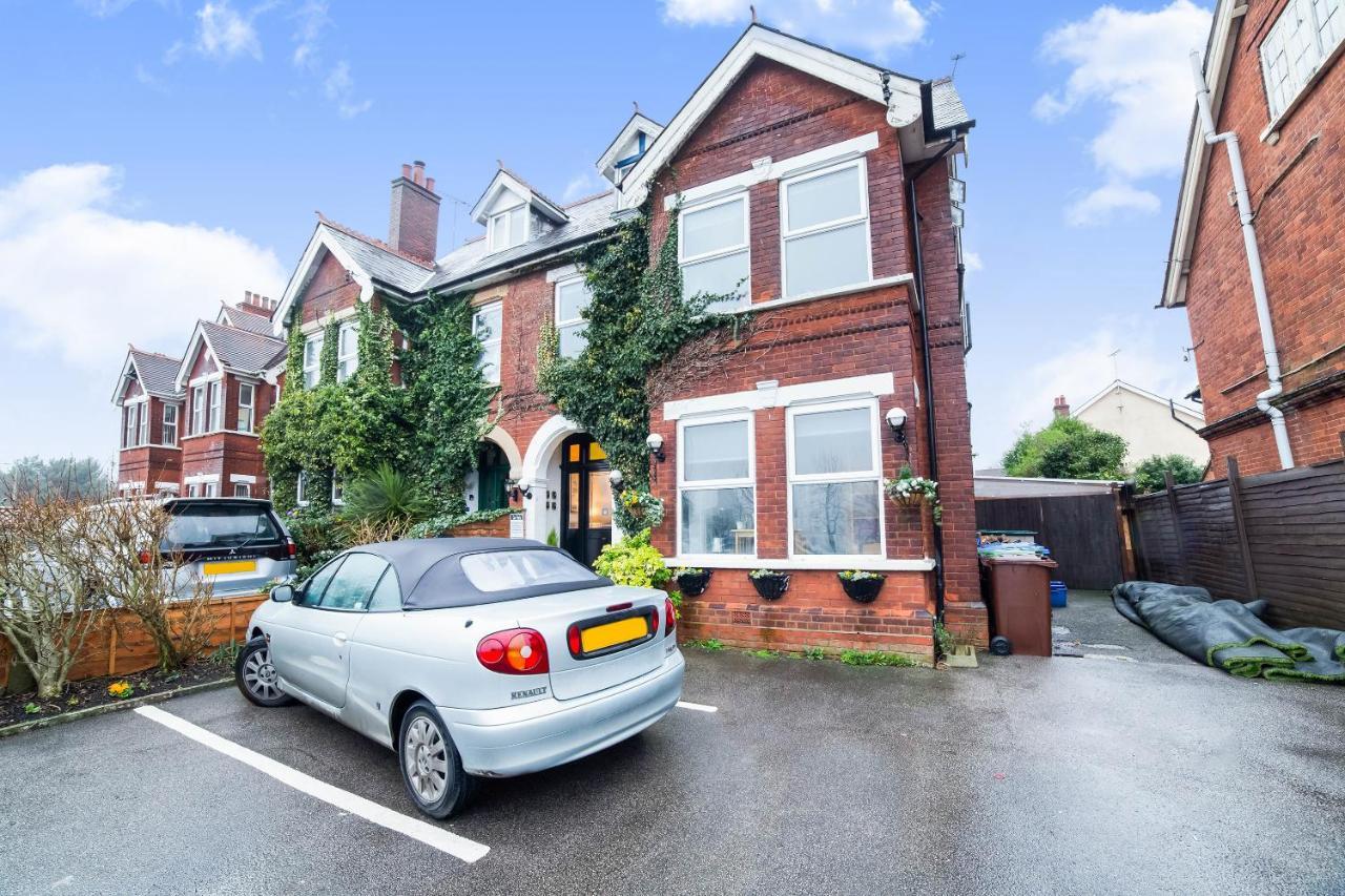 Airport Lodge Farnborough  Ngoại thất bức ảnh