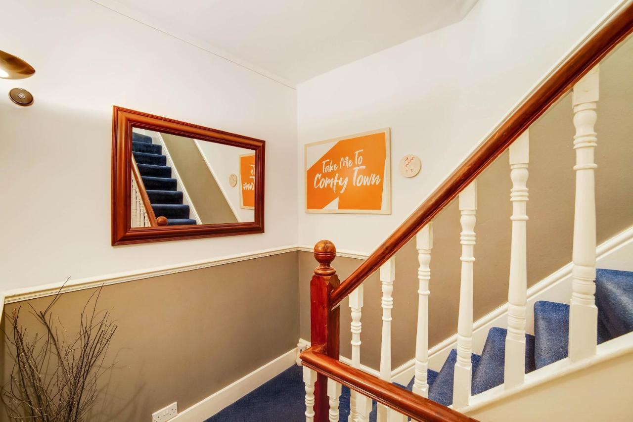 Airport Lodge Farnborough  Ngoại thất bức ảnh