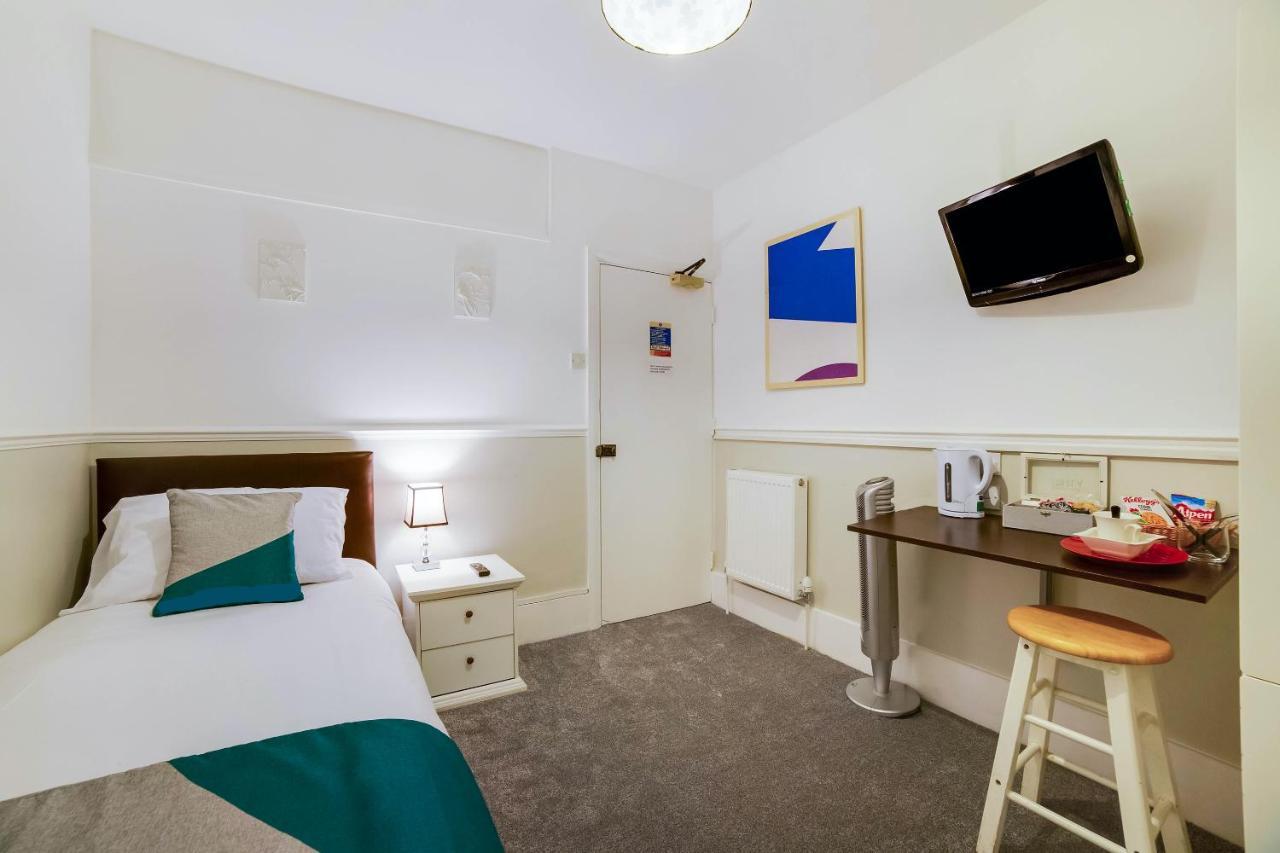 Airport Lodge Farnborough  Phòng bức ảnh